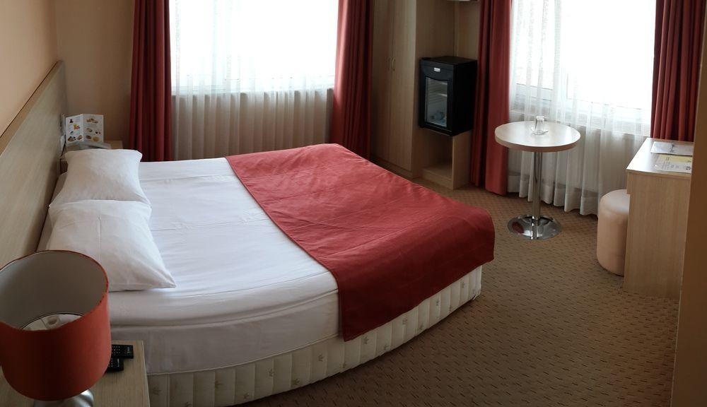 Payidar Hotel อิสตันบูล ภายนอก รูปภาพ