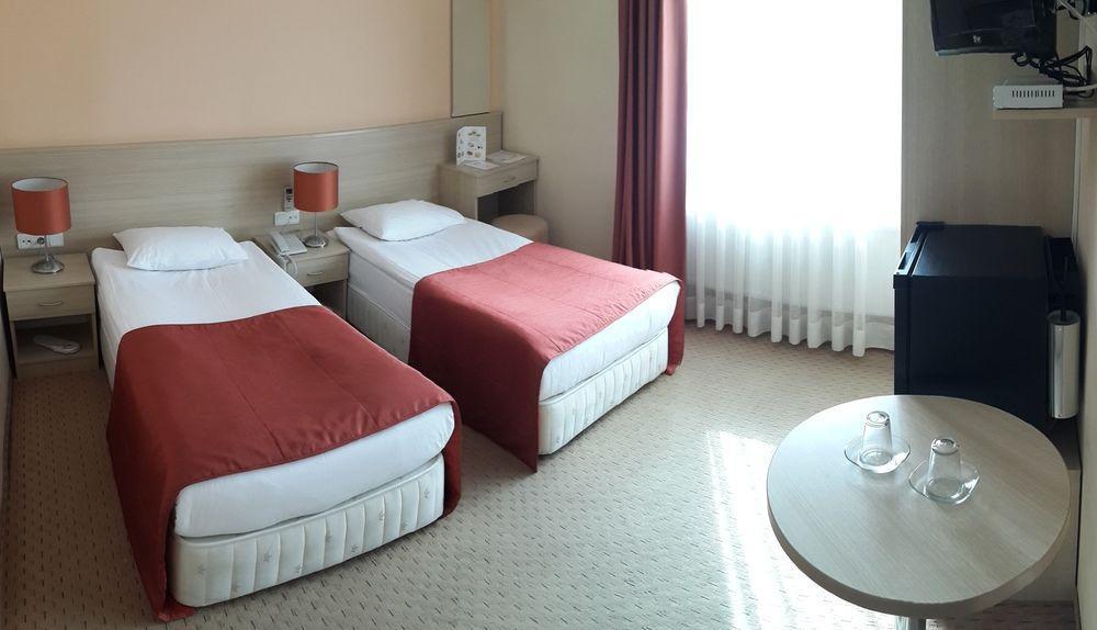 Payidar Hotel อิสตันบูล ภายนอก รูปภาพ